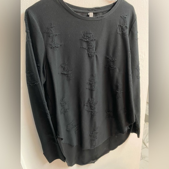 H&M “divided” torn black long sleeve shirt, size Medium - Picture 3 of 5